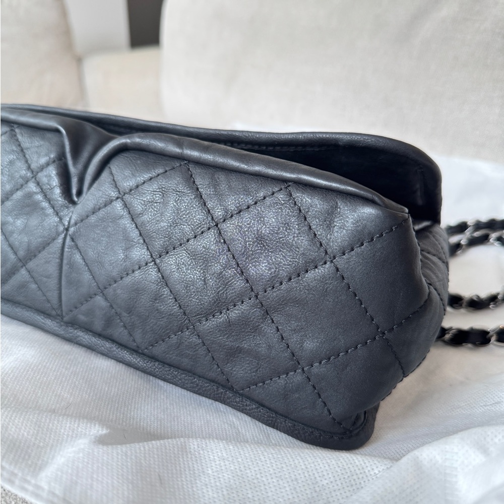 Chanel black calfskin natural beauty classic flap bag exellent condition - Picture 9 of 16